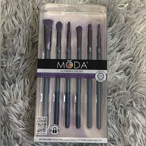 Make Up Brushes